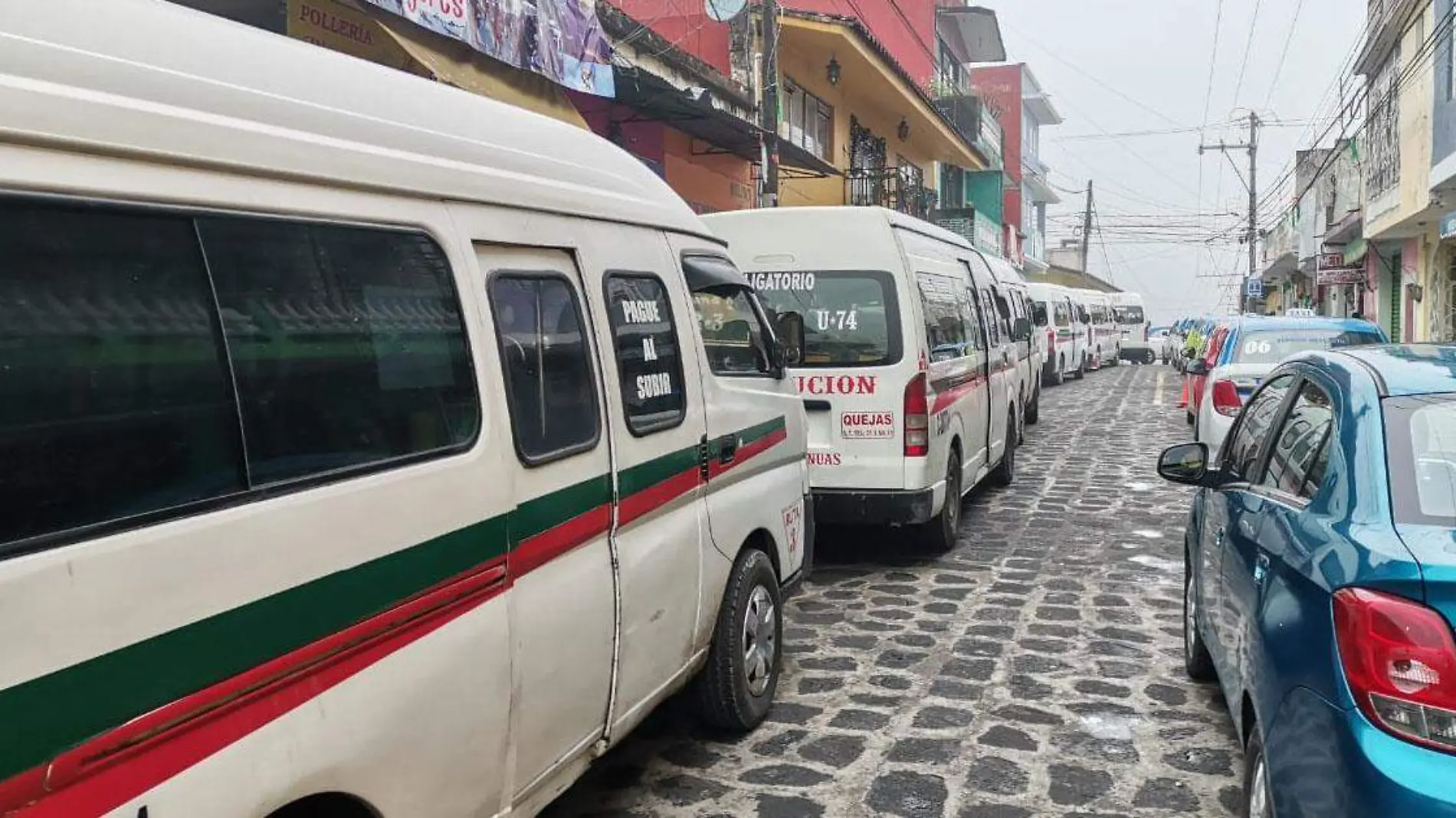 transporte publico se inconforma en chignautla 